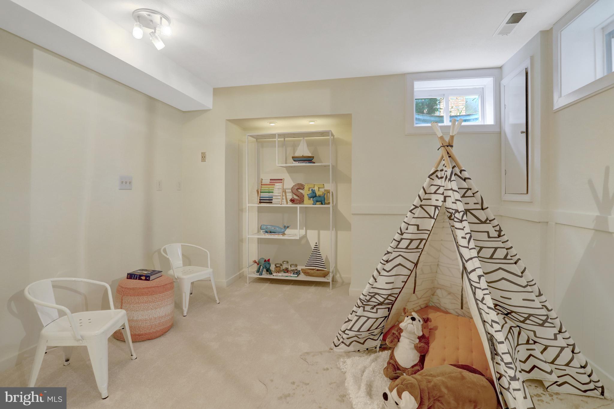 2408-A S Walter Reed Dr S #1