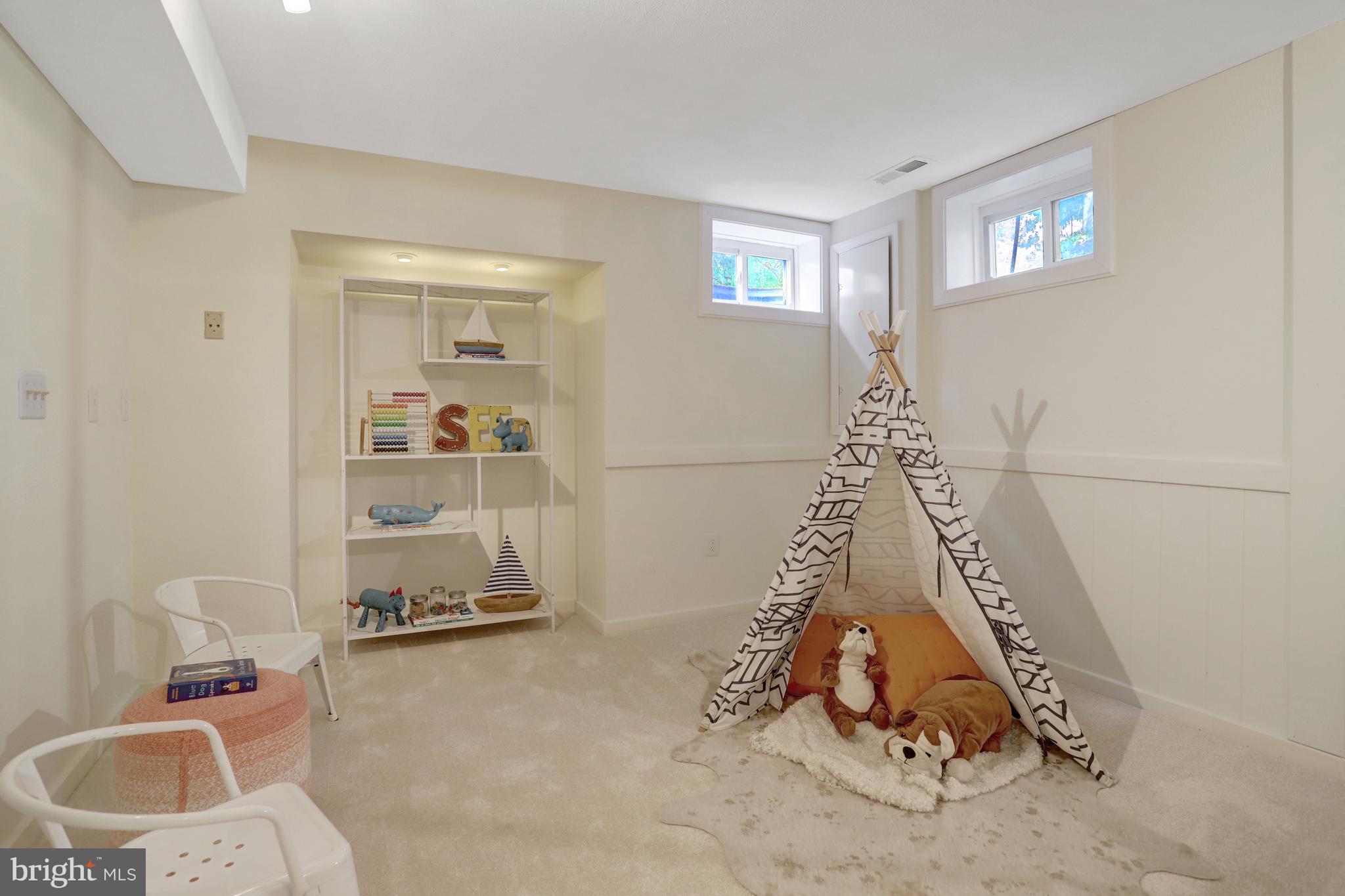 2408-A S Walter Reed Dr S #1