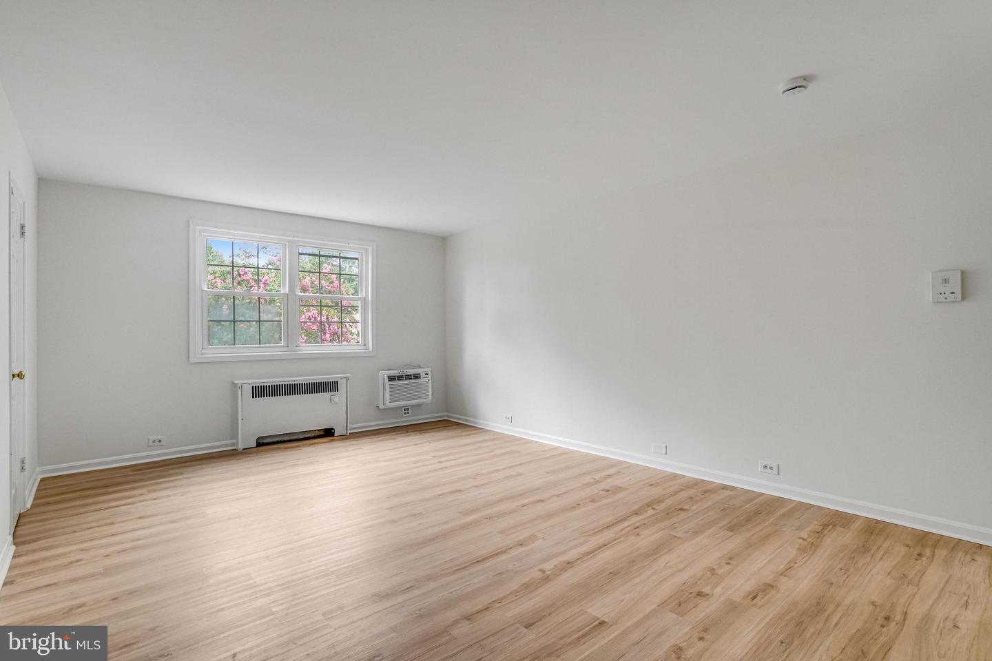 105 N George Mason Dr N #105-2