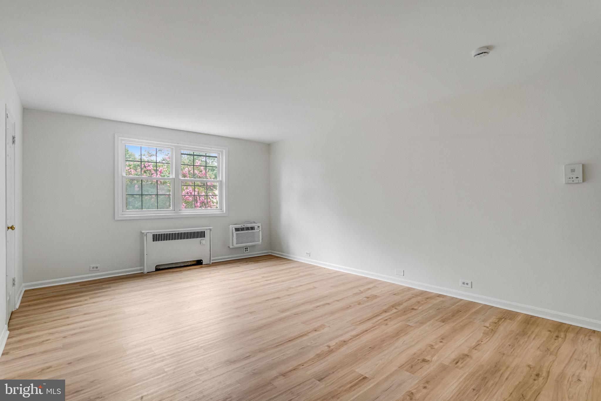 105 N George Mason Dr N #105-2