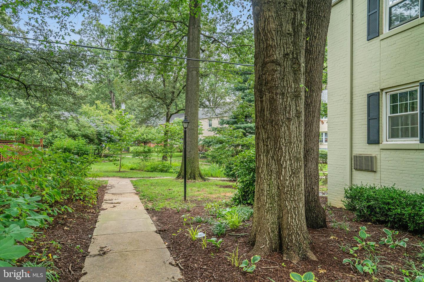 105 N George Mason Dr N #105-2