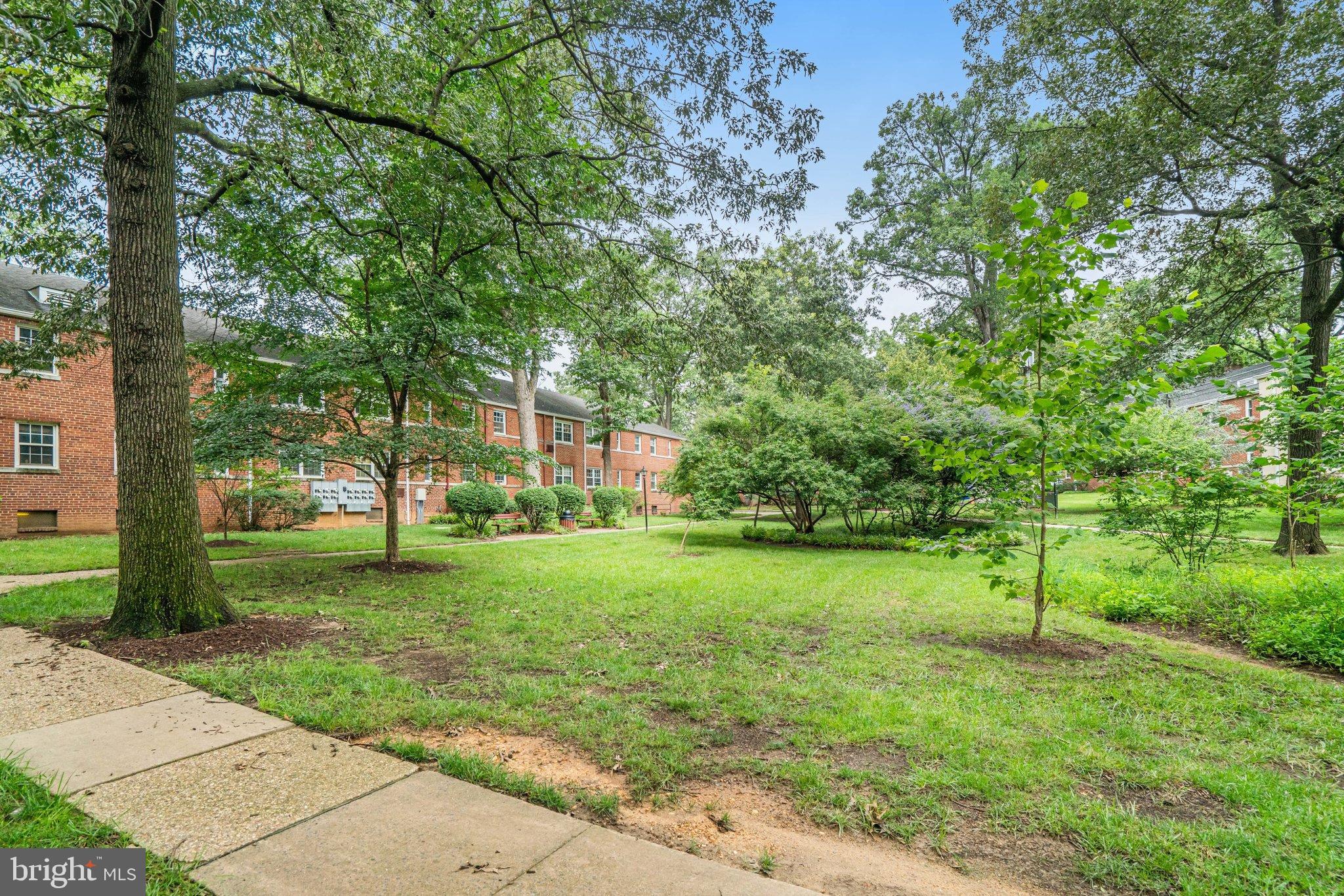 105 N George Mason Dr N #105-2