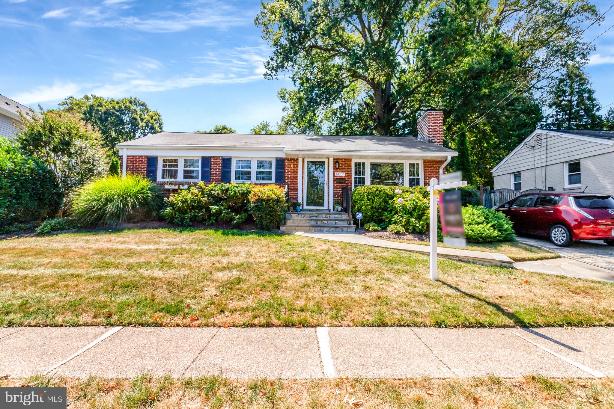6086 9TH ROAD N