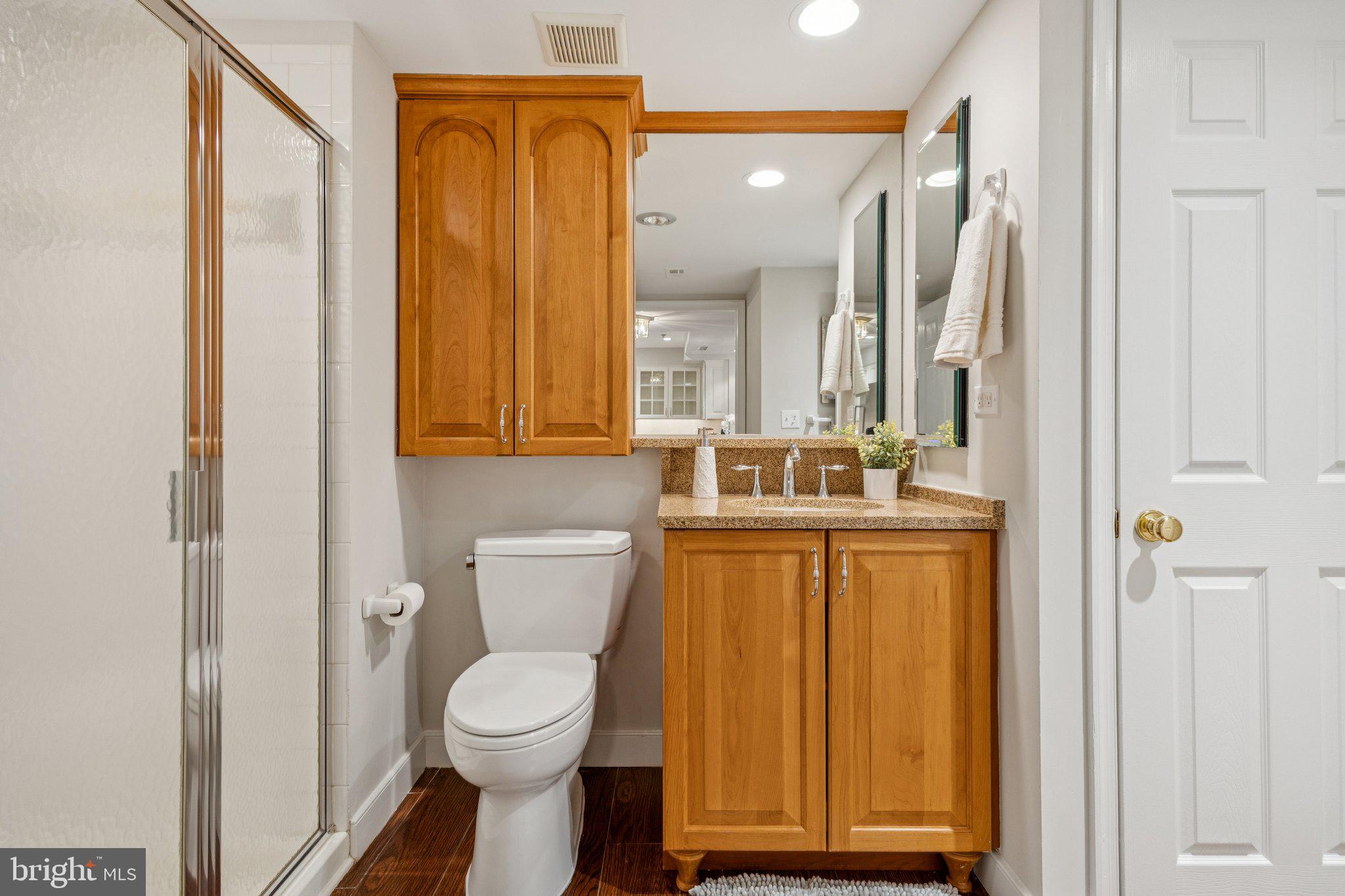 1050 N TAYLOR STREET 1-208