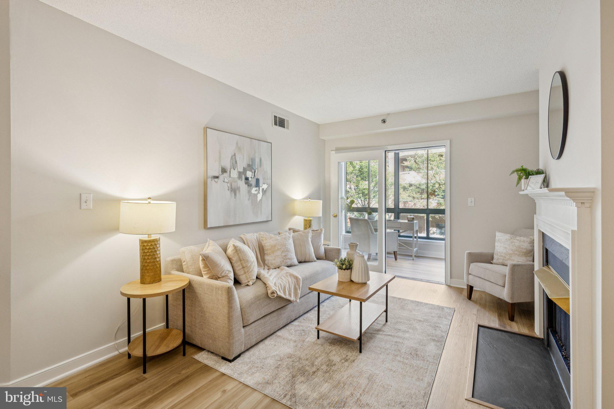 1050 N TAYLOR STREET 1-208