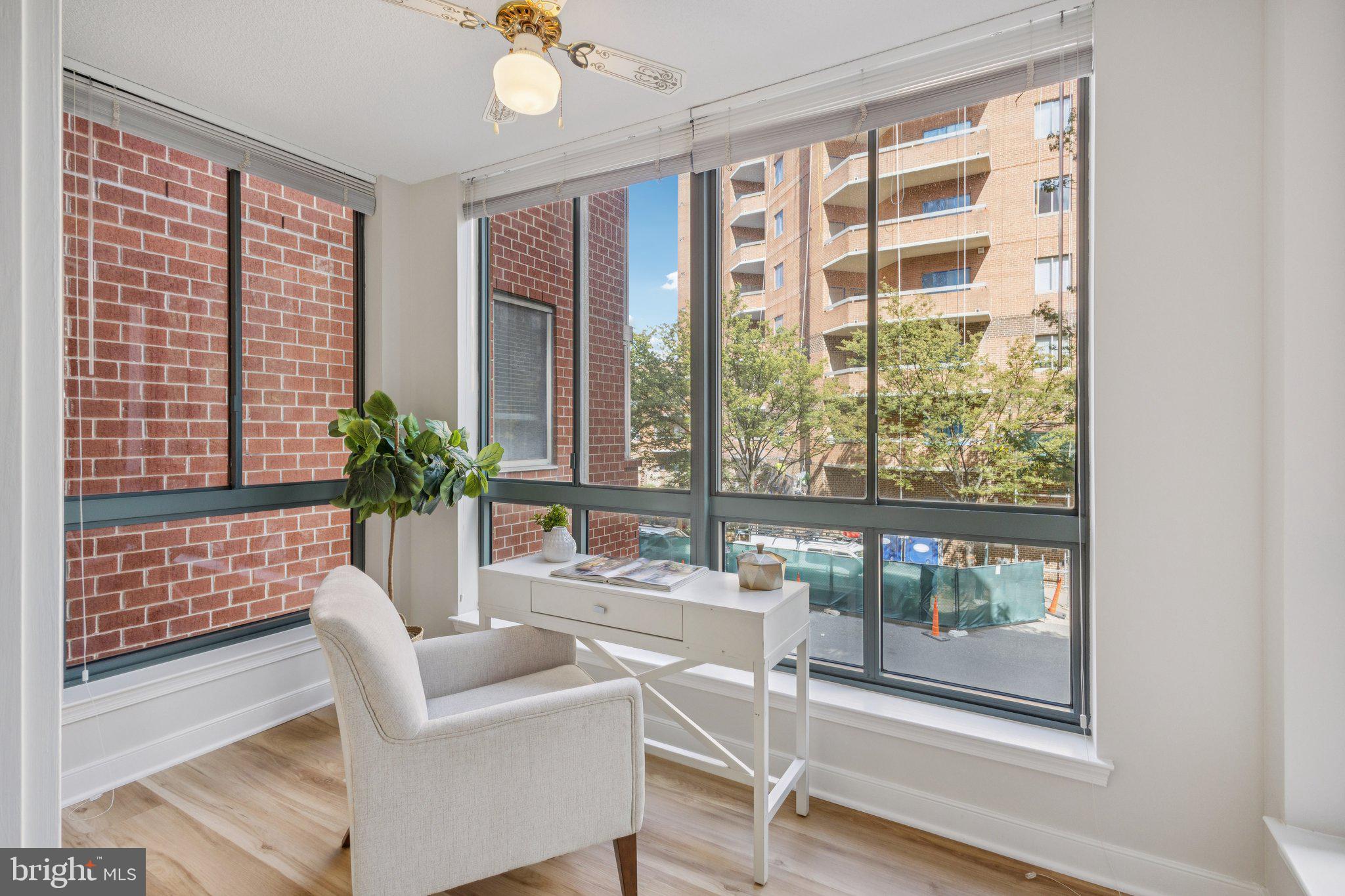 1050 N TAYLOR STREET 1-208