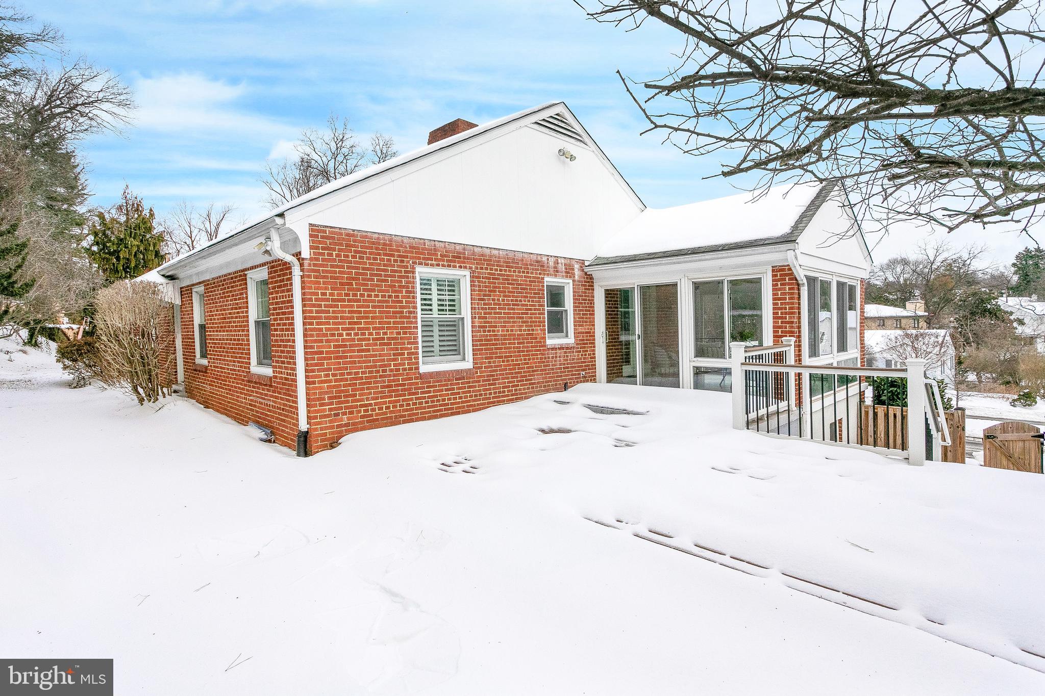 3438 N GEORGE MASON DRIVE N