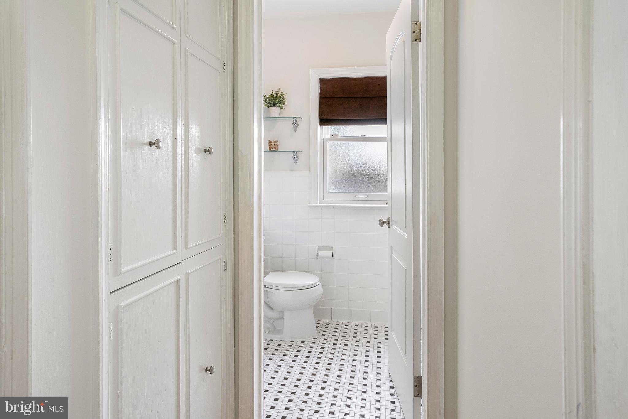 3438 N GEORGE MASON DRIVE N