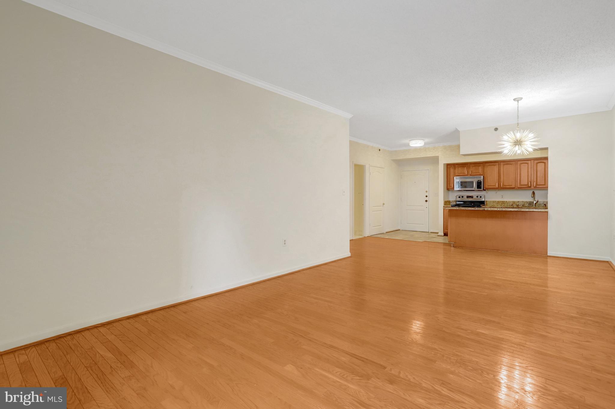 1211 S EADS STREET 1011