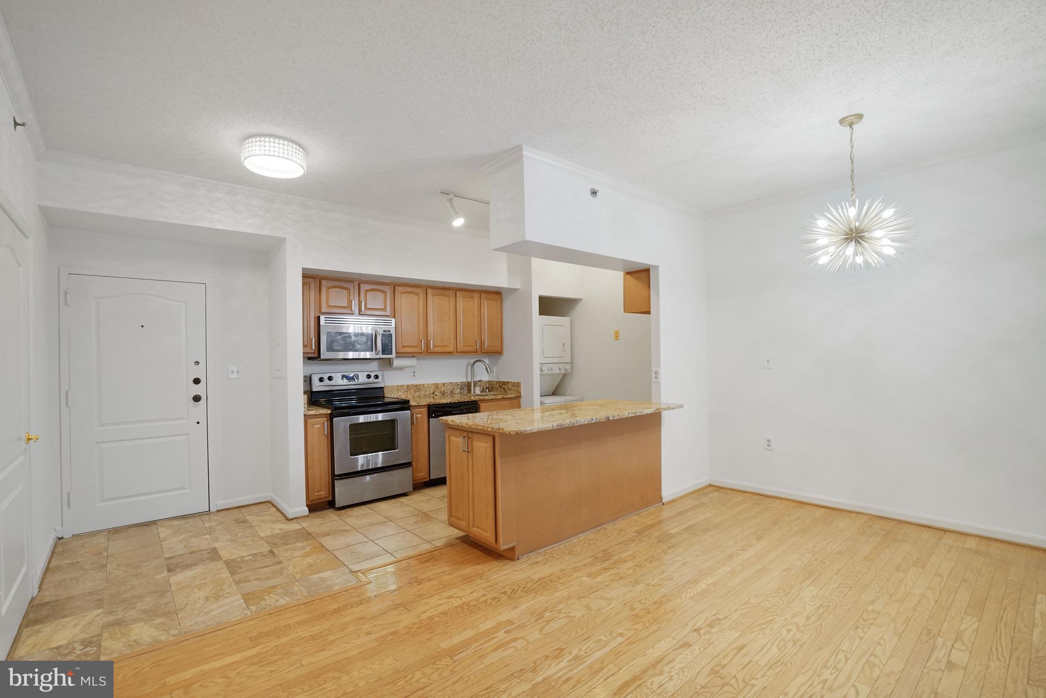 1211 S EADS STREET 1011