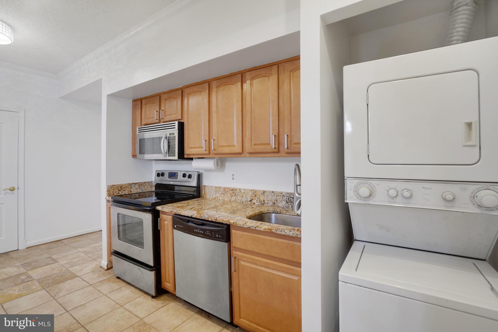 1211 S EADS STREET 1011