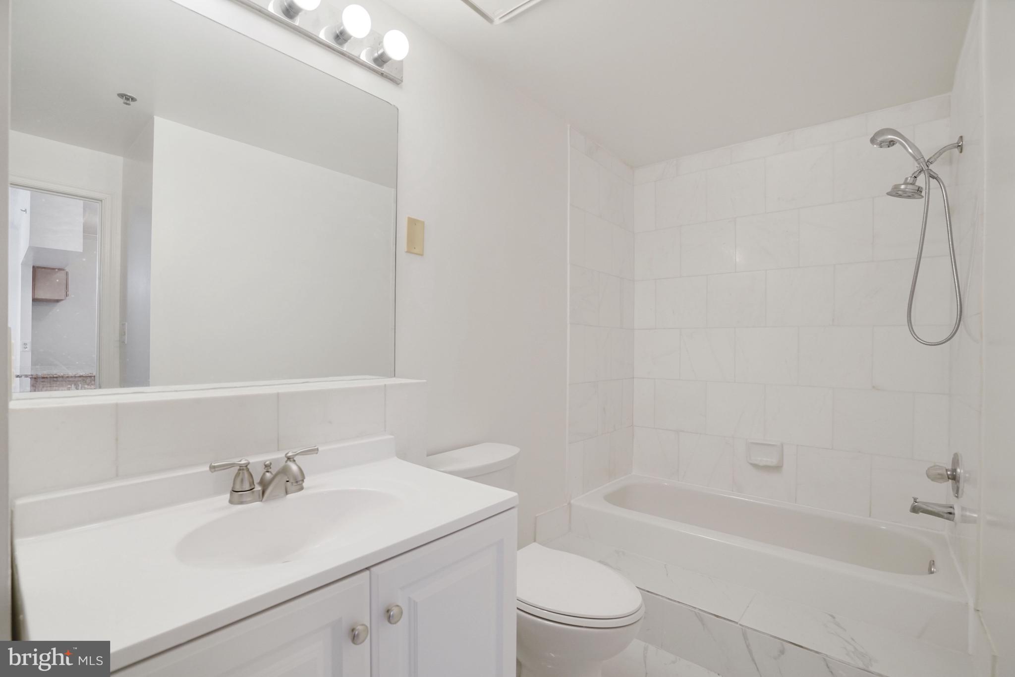 1211 S EADS STREET 1011