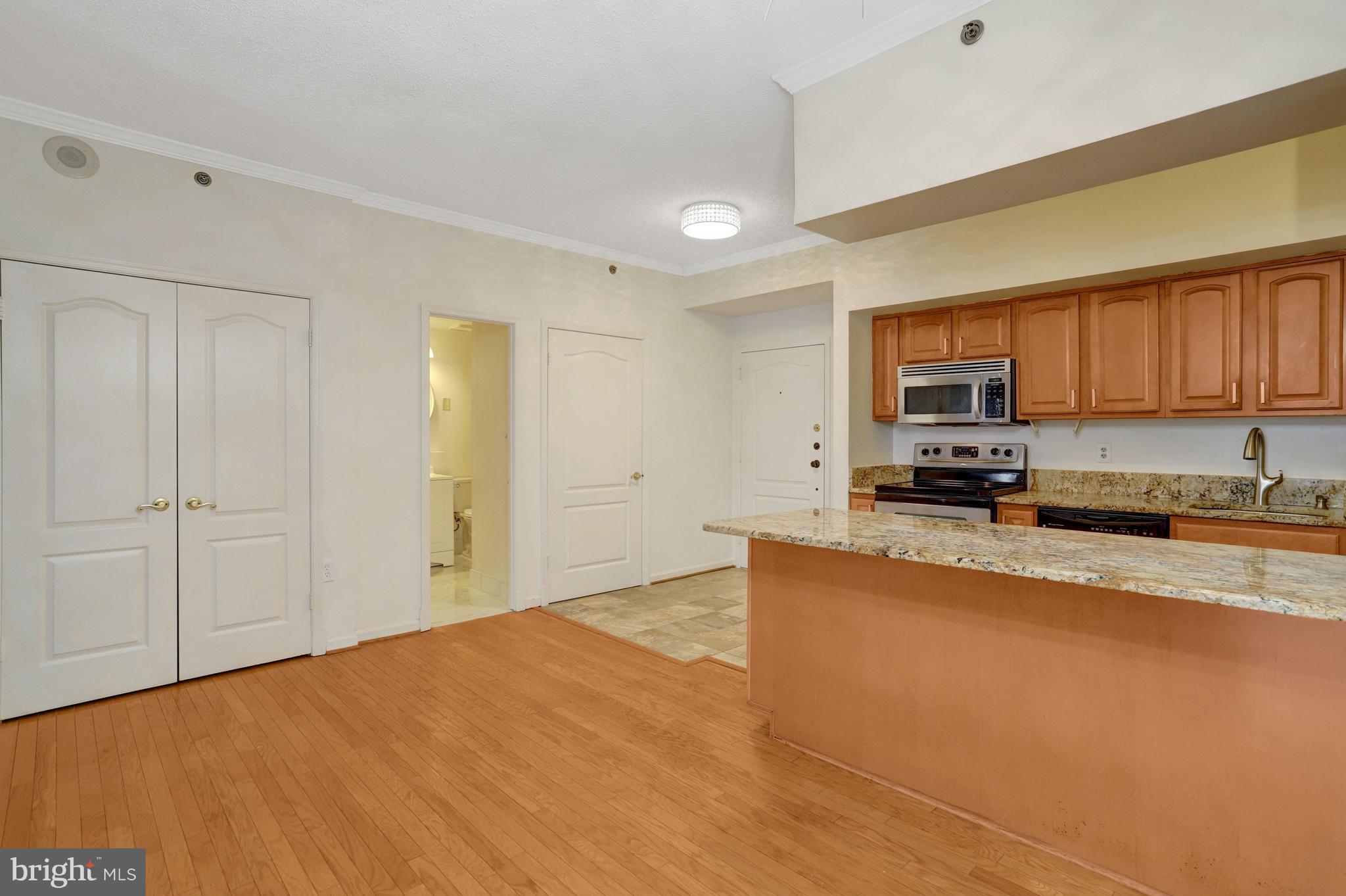 1211 S EADS STREET 1011