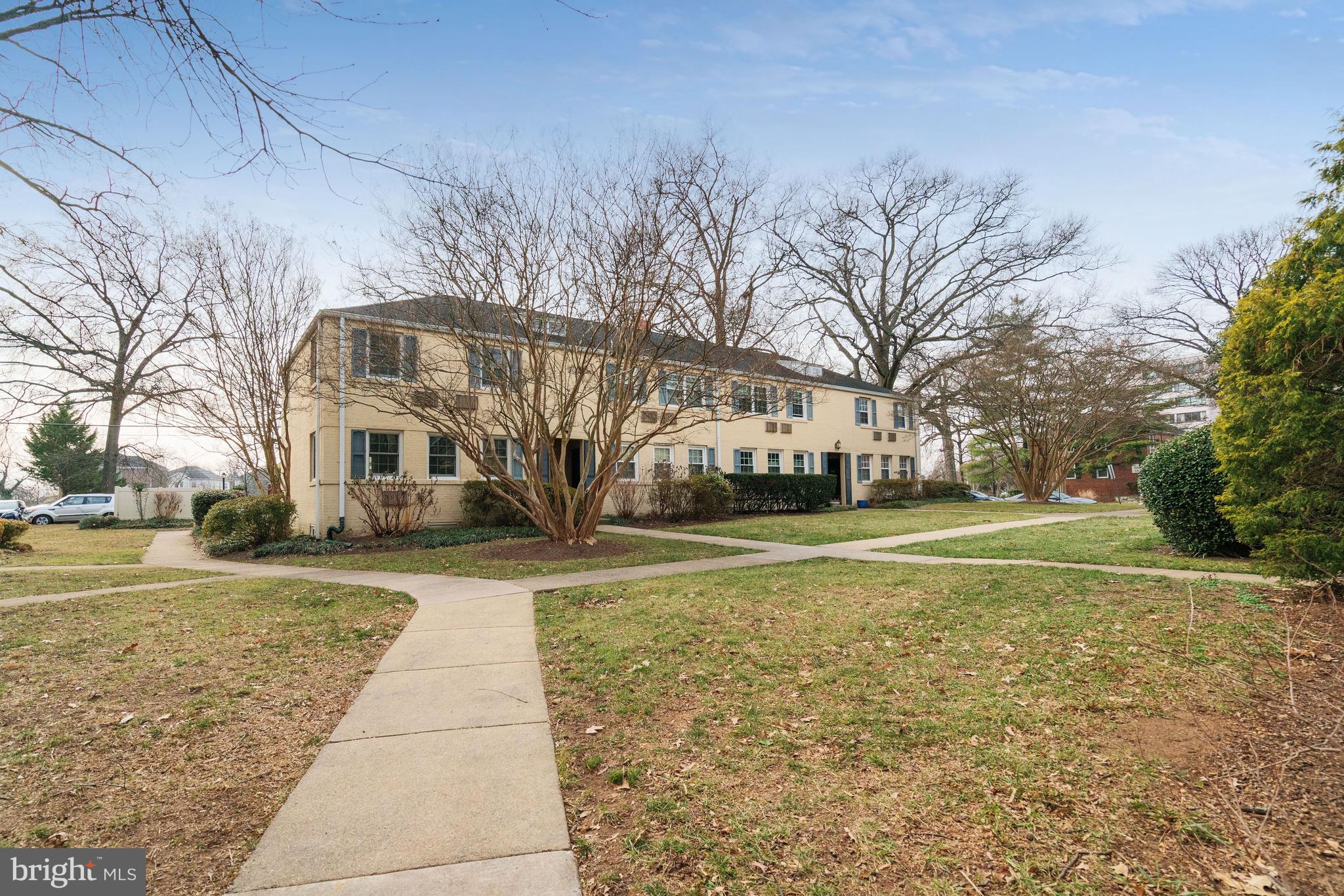 107 N GEORGE MASON DRIVE N 4