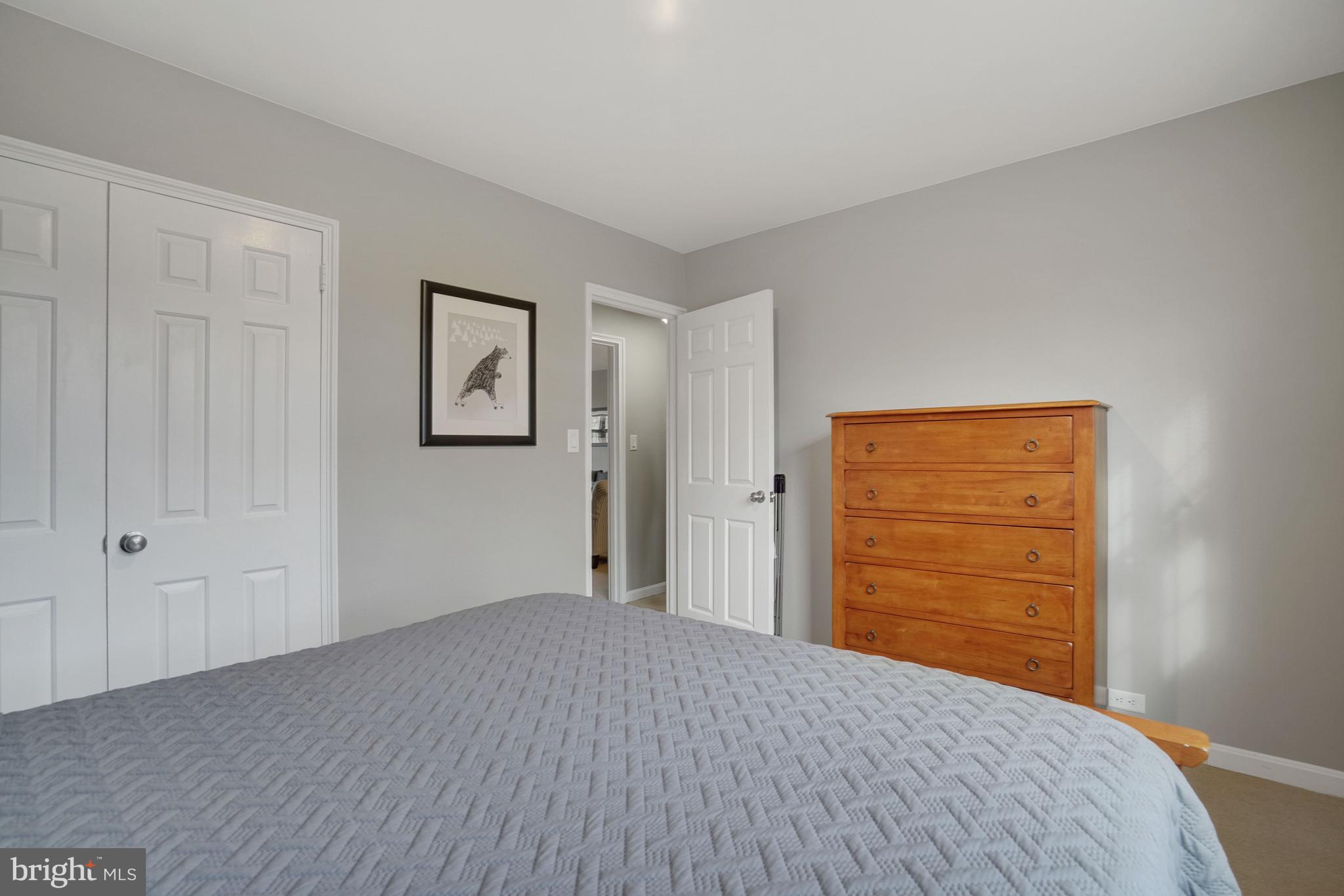 107 N GEORGE MASON DRIVE N 4