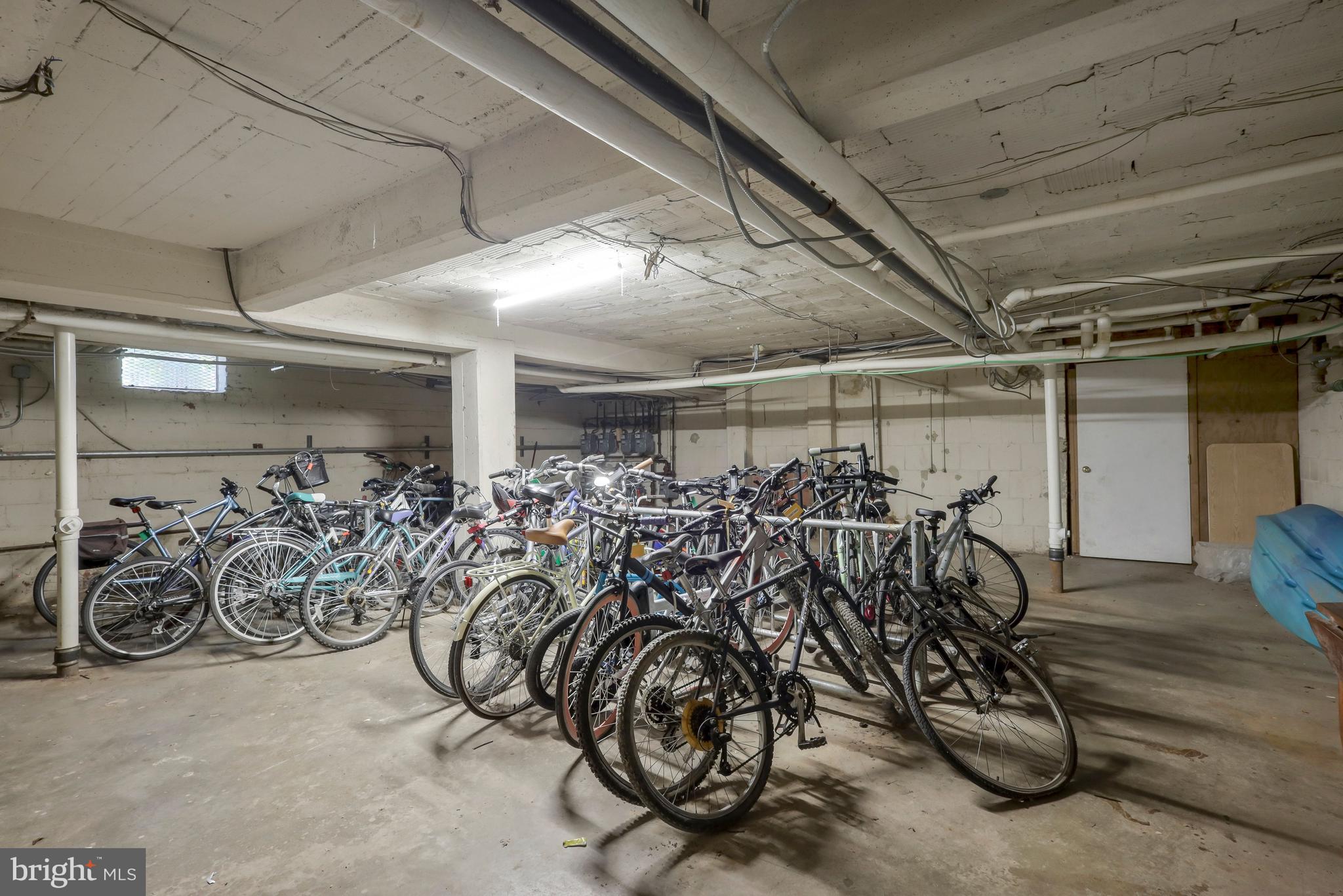 107 N GEORGE MASON DRIVE N 4