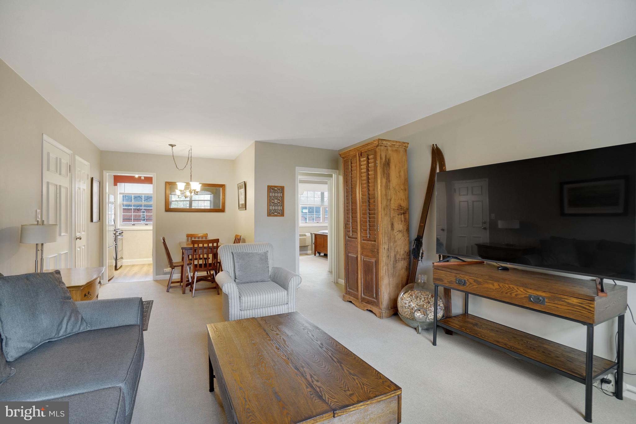 107 N GEORGE MASON DRIVE N 4