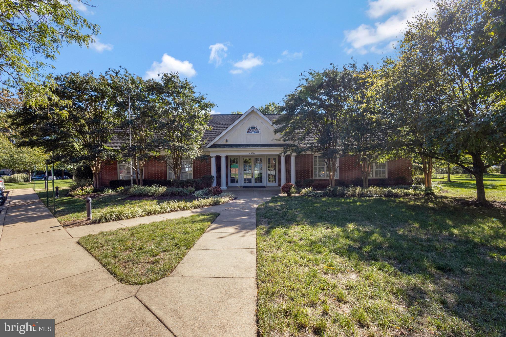 107 N GEORGE MASON DRIVE N 4