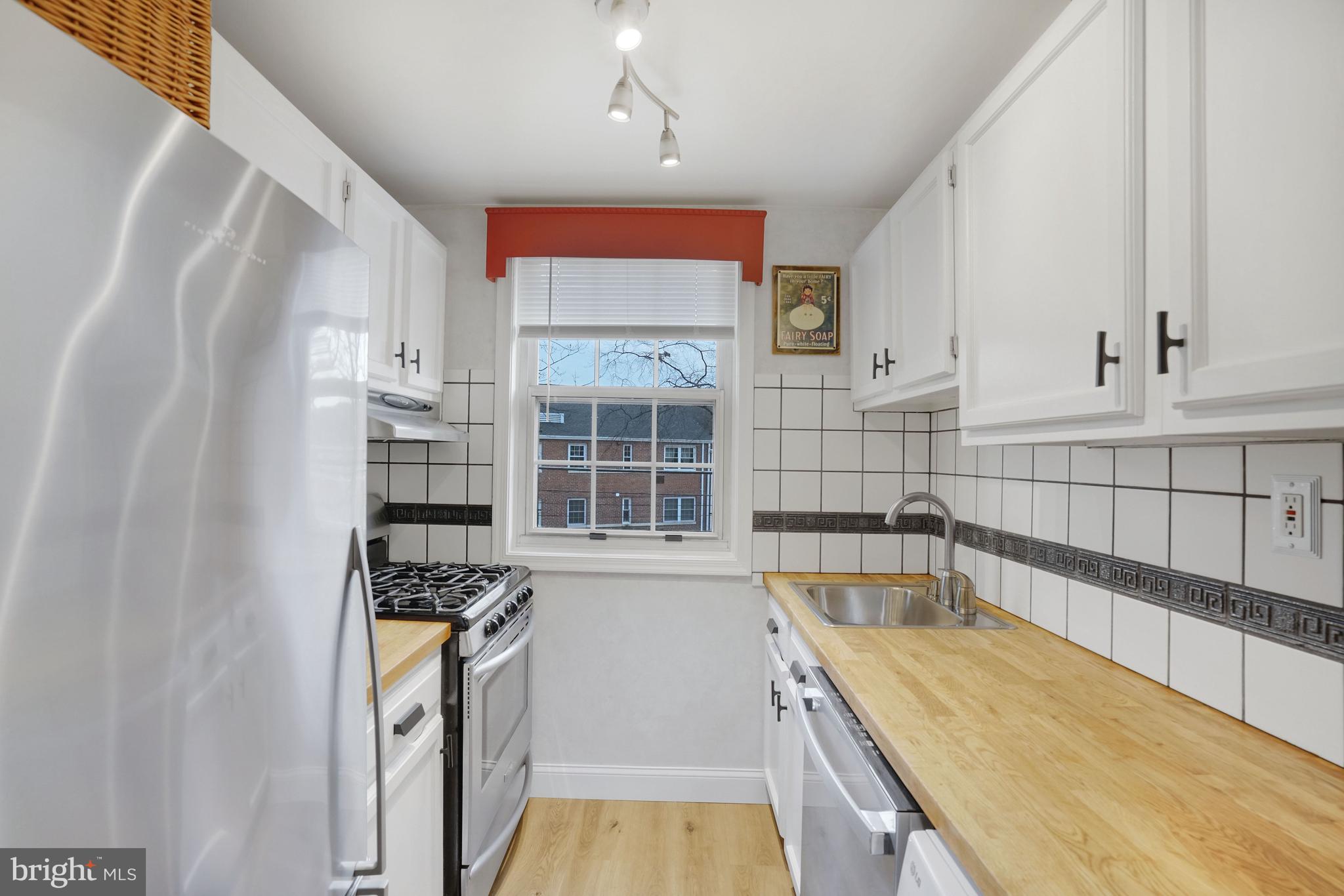 107 N GEORGE MASON DRIVE N 4