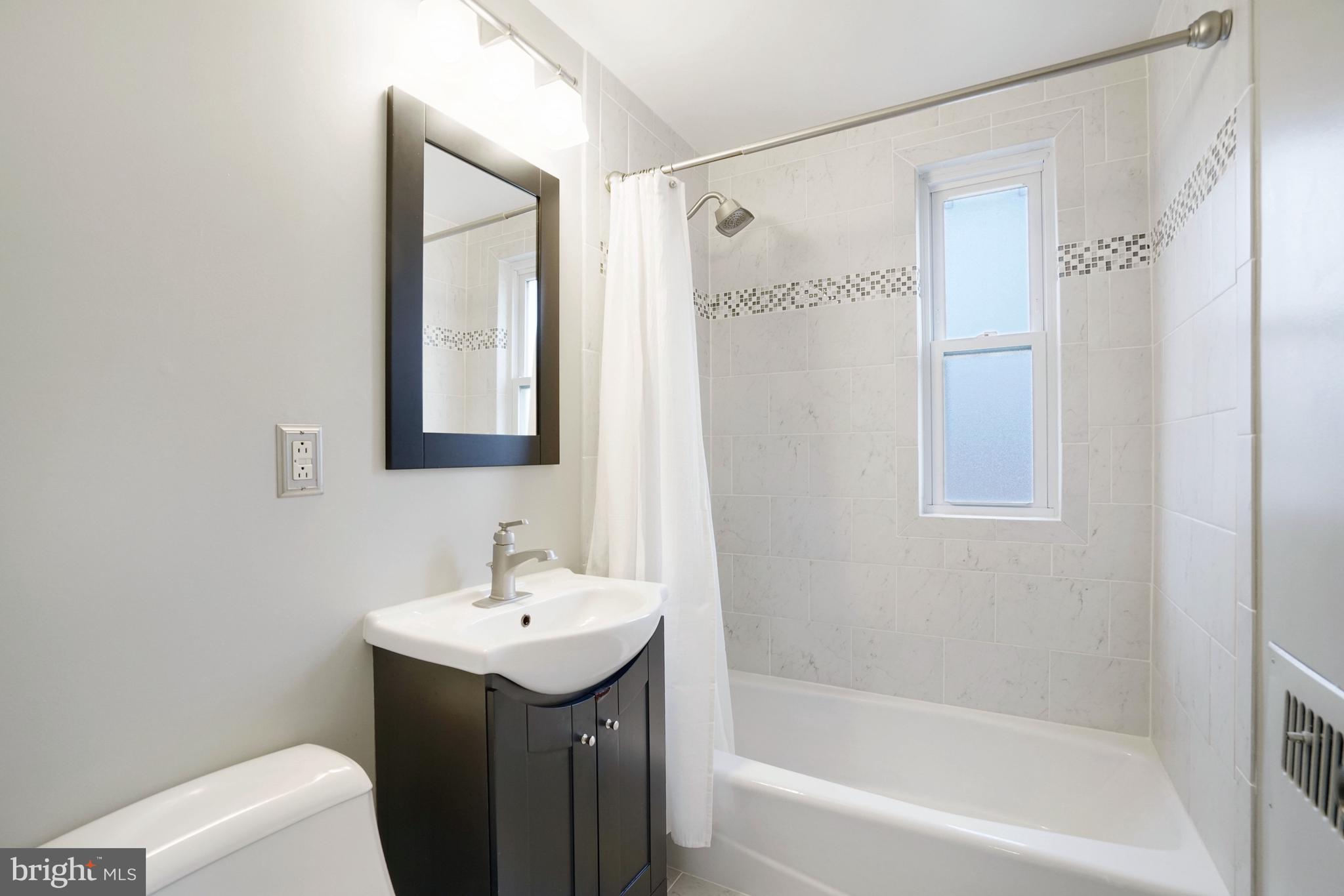 107 N GEORGE MASON DRIVE N 4