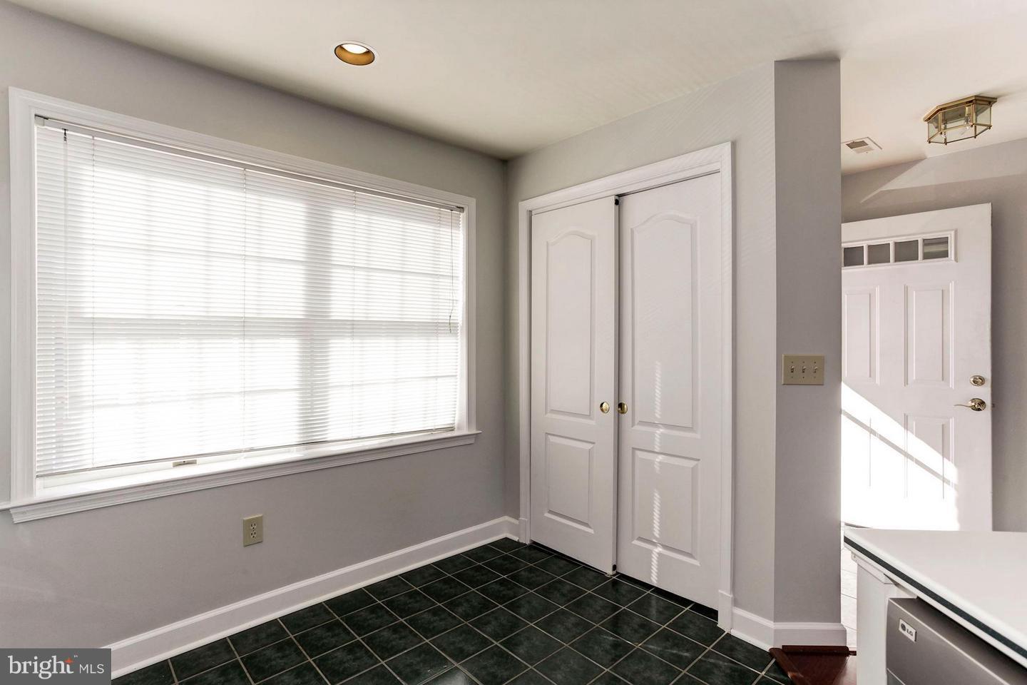 6916 FAIRFAX DRIVE 312