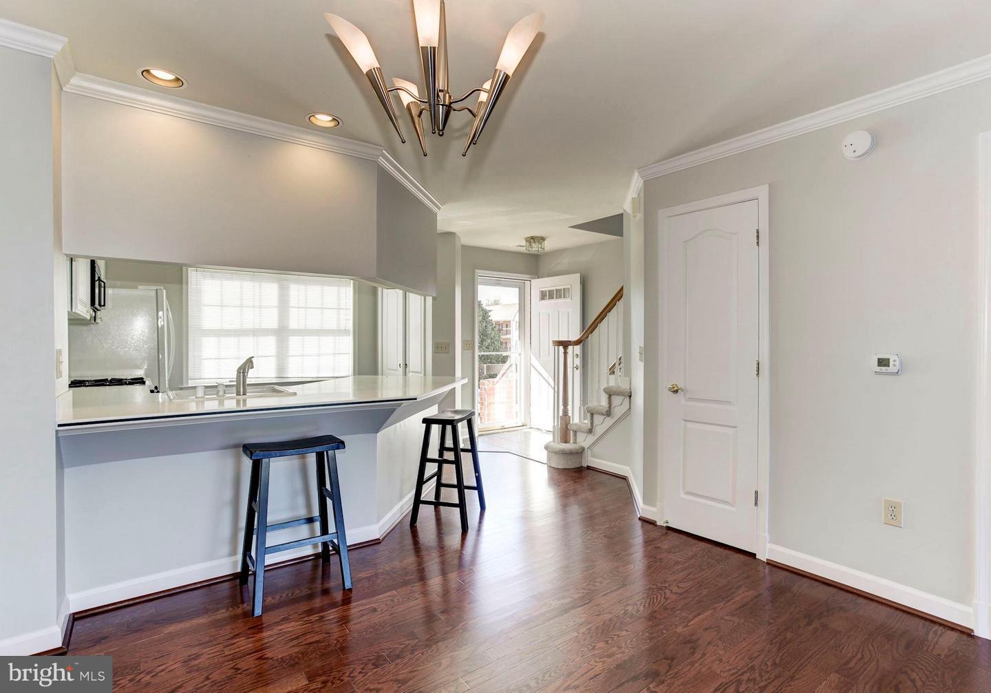 6916 FAIRFAX DRIVE 312