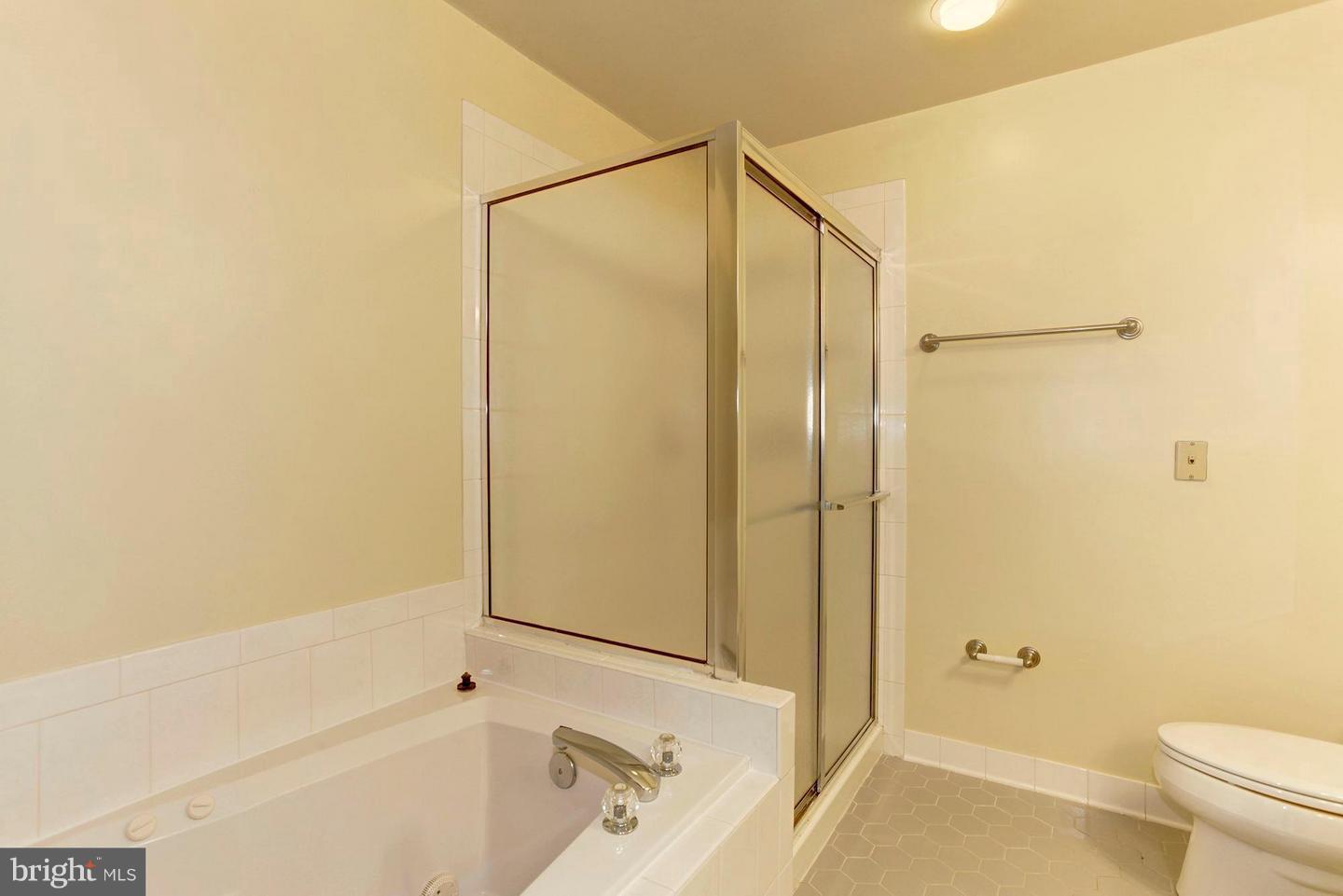 6916 FAIRFAX DRIVE 312