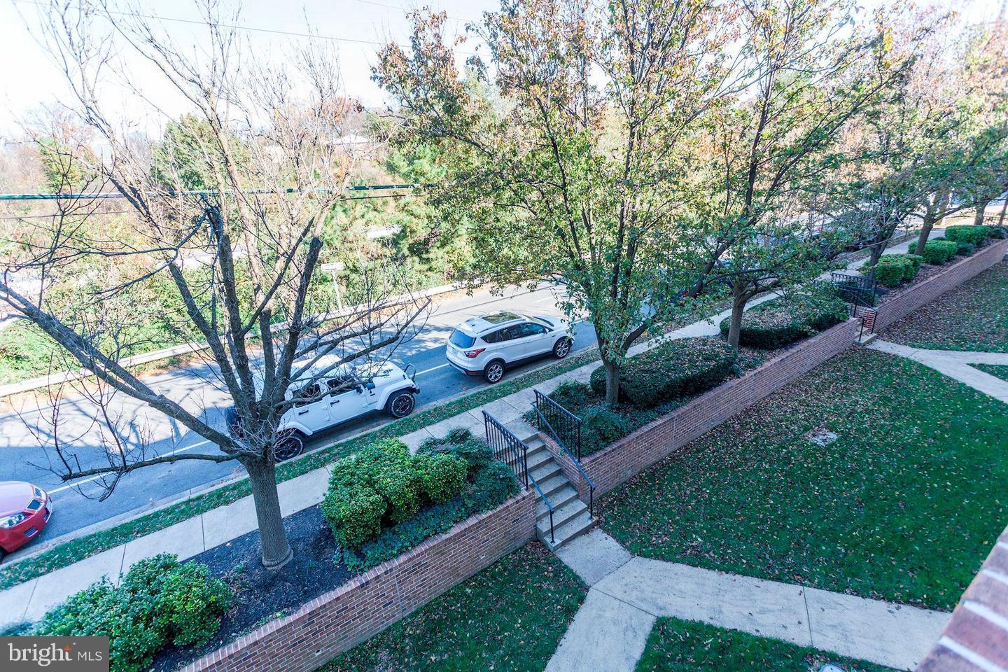 6916 FAIRFAX DRIVE 312