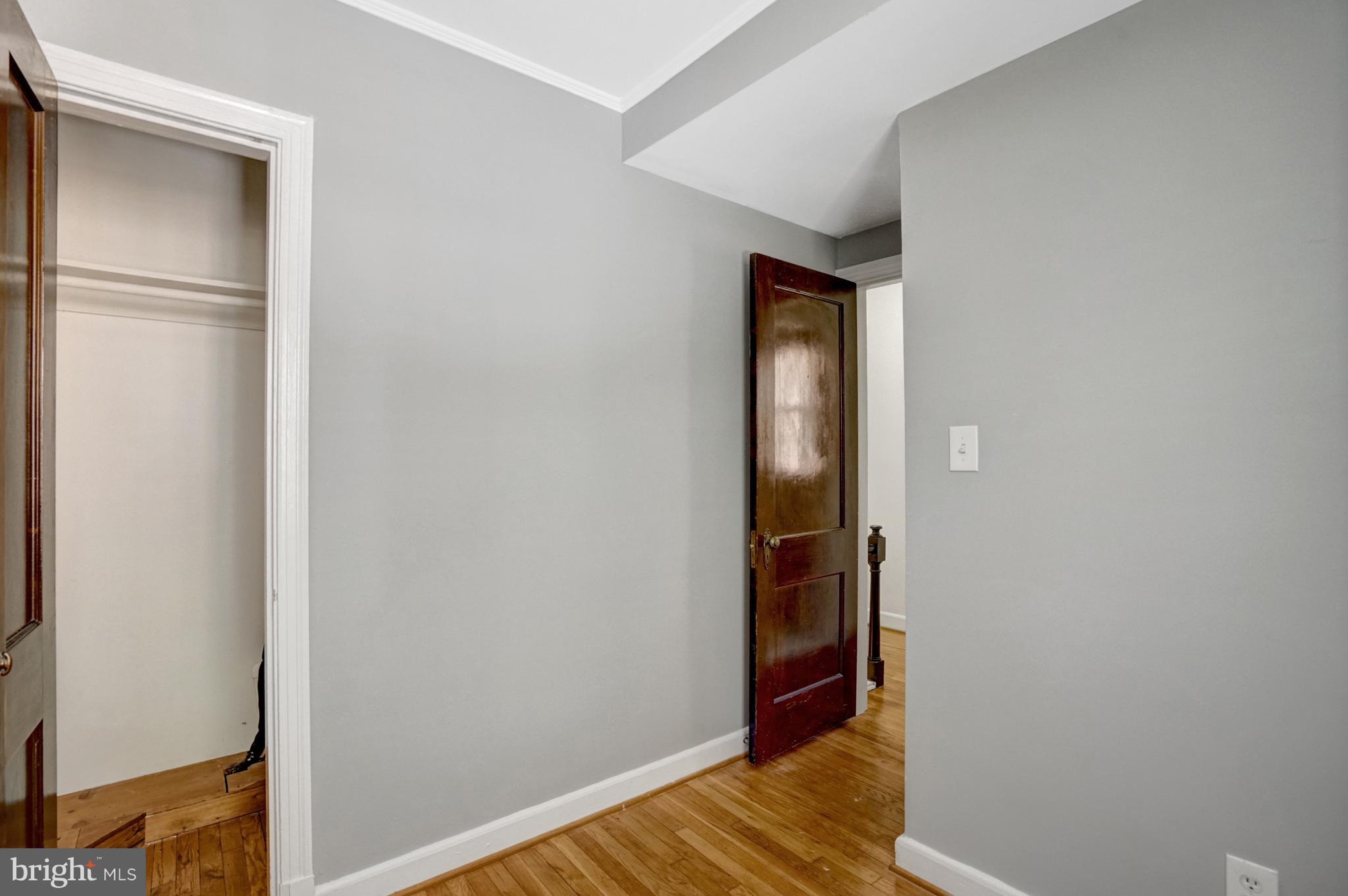 1303 S BARTON STREET 211