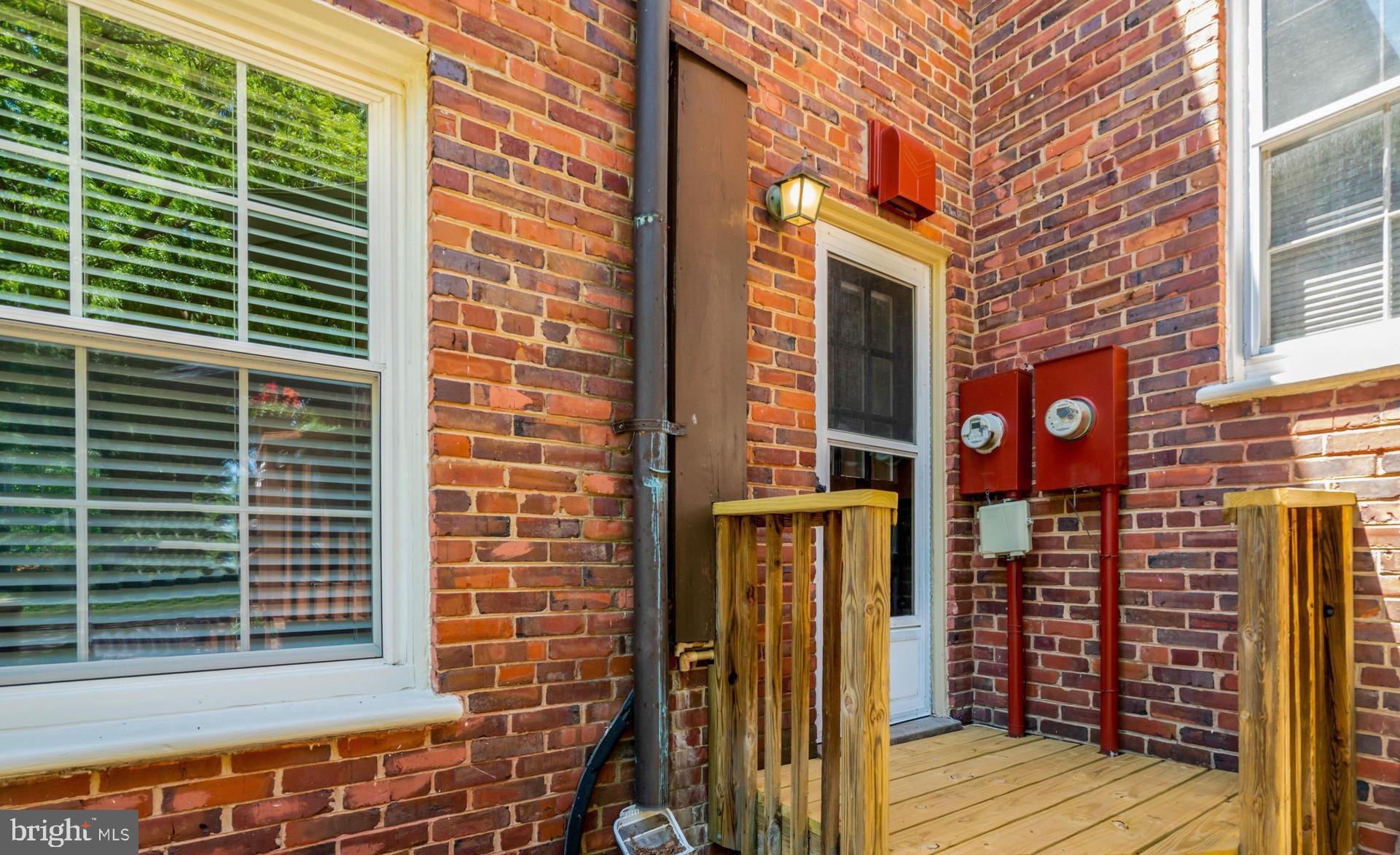 1303 S BARTON STREET 211