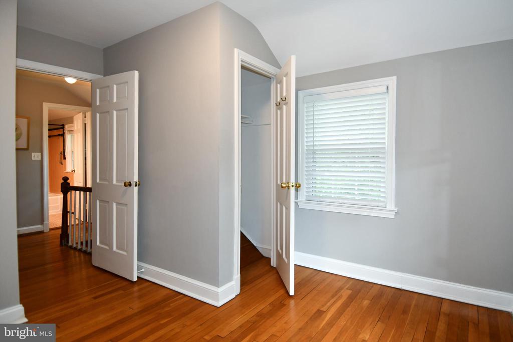 7 S IRVING STREET