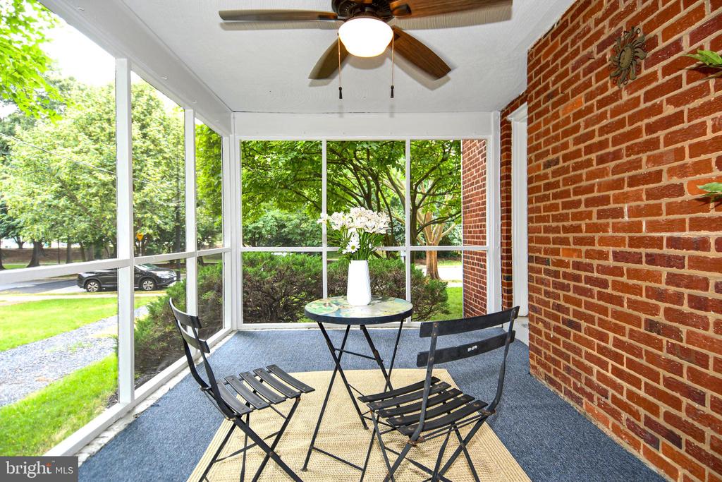 7 S IRVING STREET