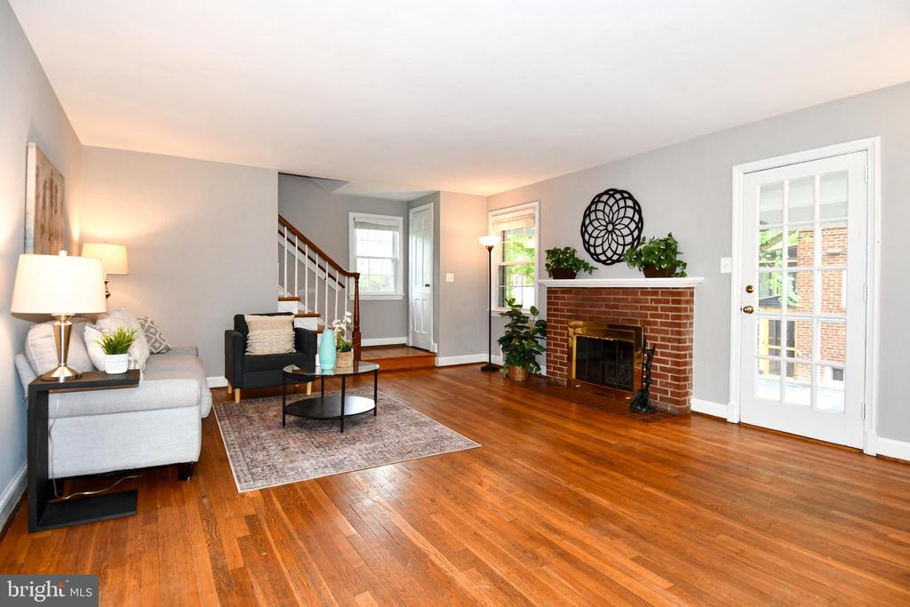7 S IRVING STREET