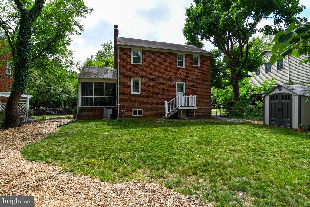 7 S IRVING STREET