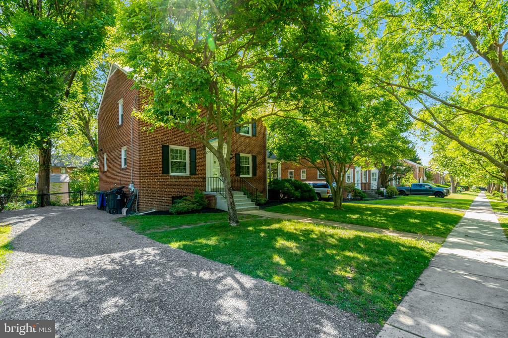 7 S IRVING STREET