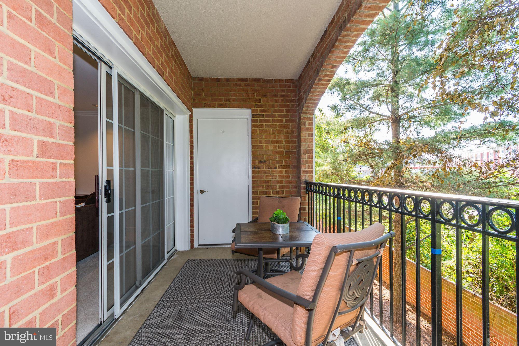 6924 FAIRFAX DRIVE 204