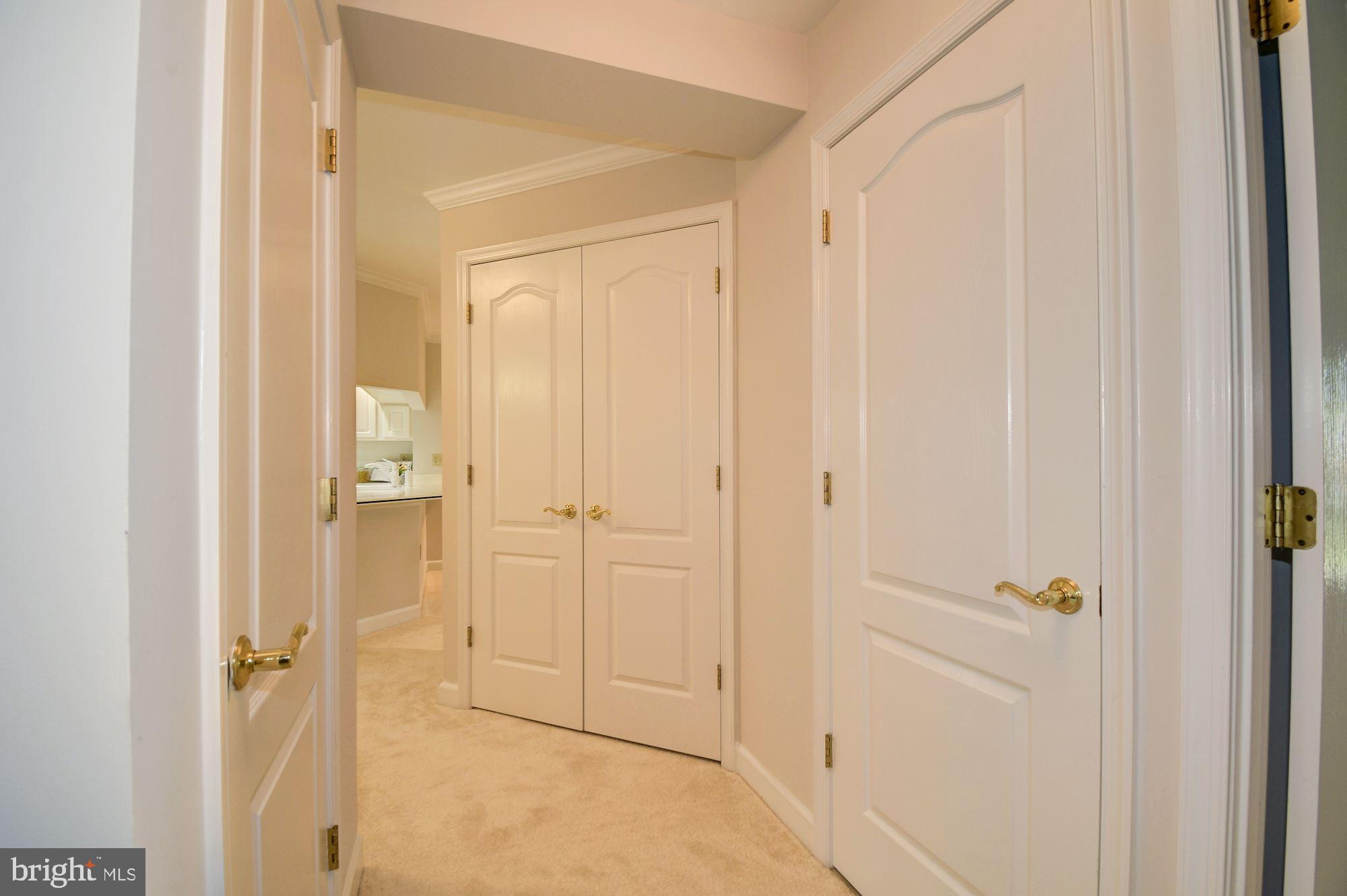 6924 FAIRFAX DRIVE 204
