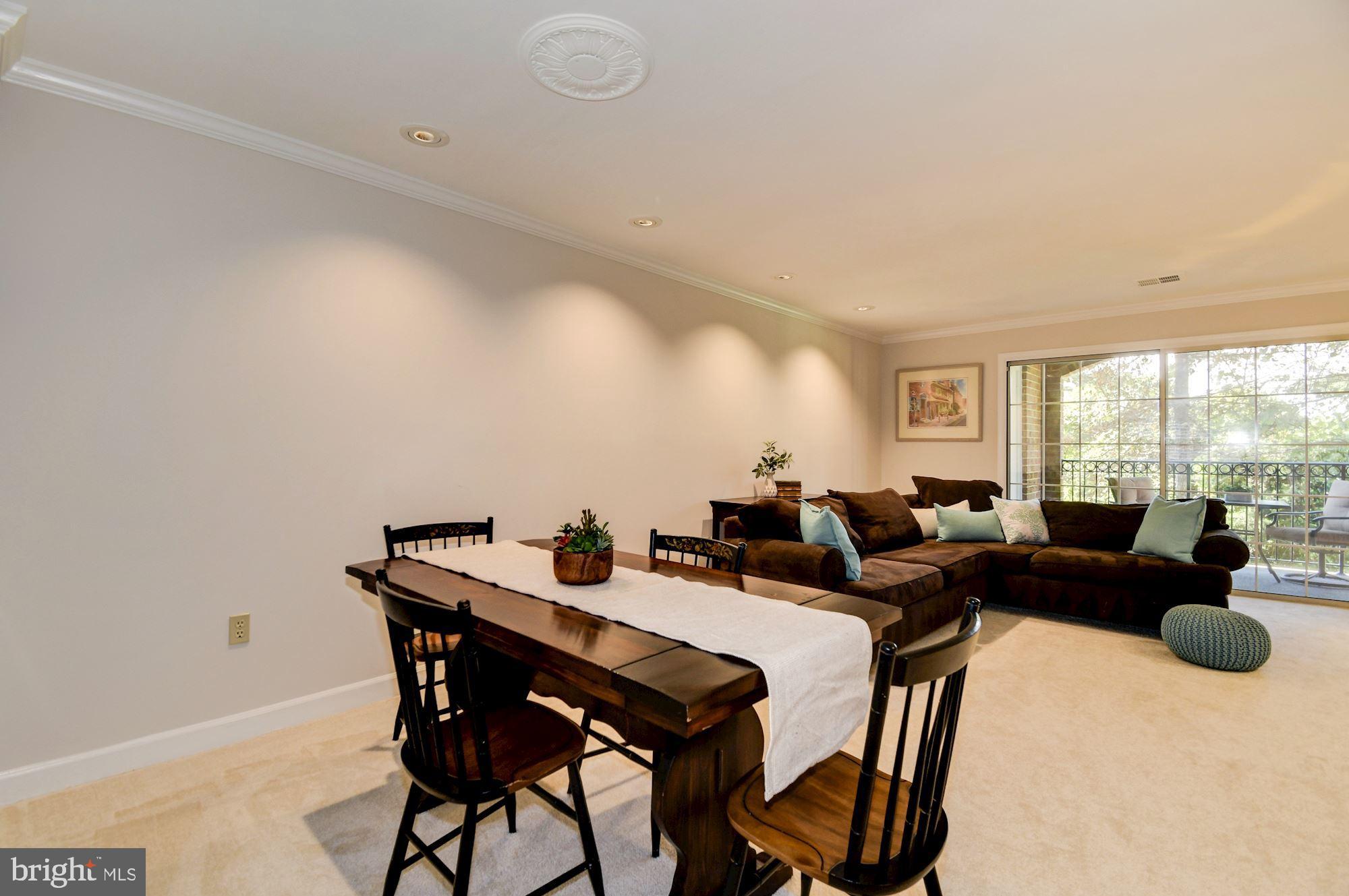 6924 FAIRFAX DRIVE 204