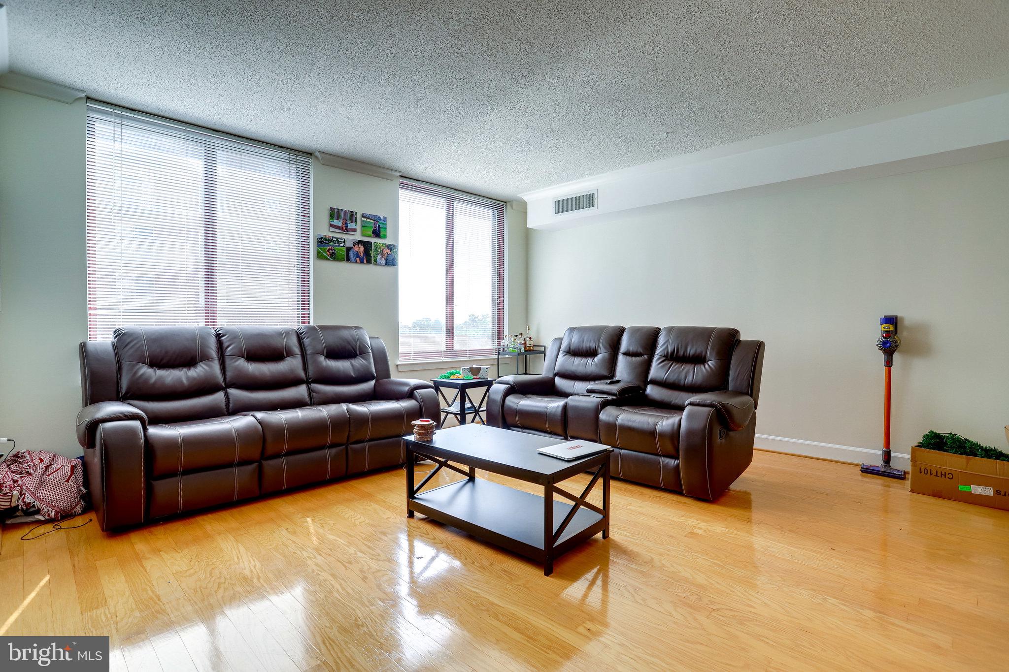 1205 N GARFIELD STREET 501