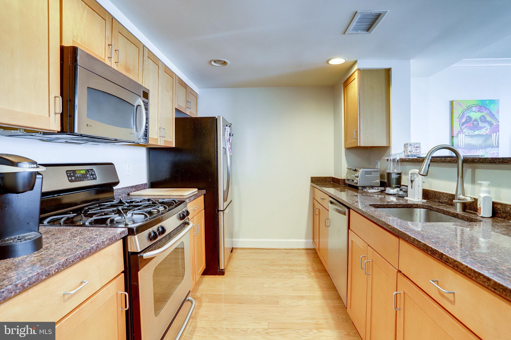 1205 N GARFIELD STREET 501