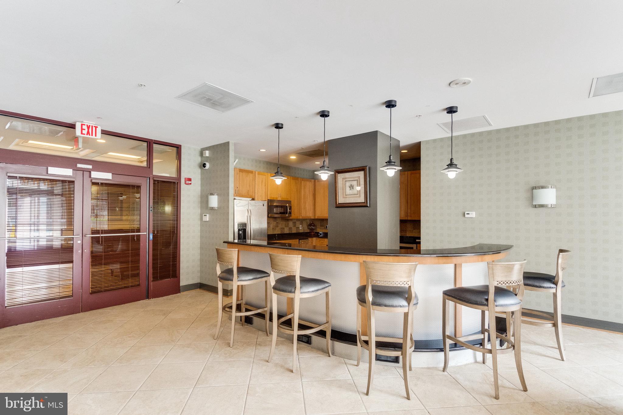 1205 N GARFIELD STREET 501