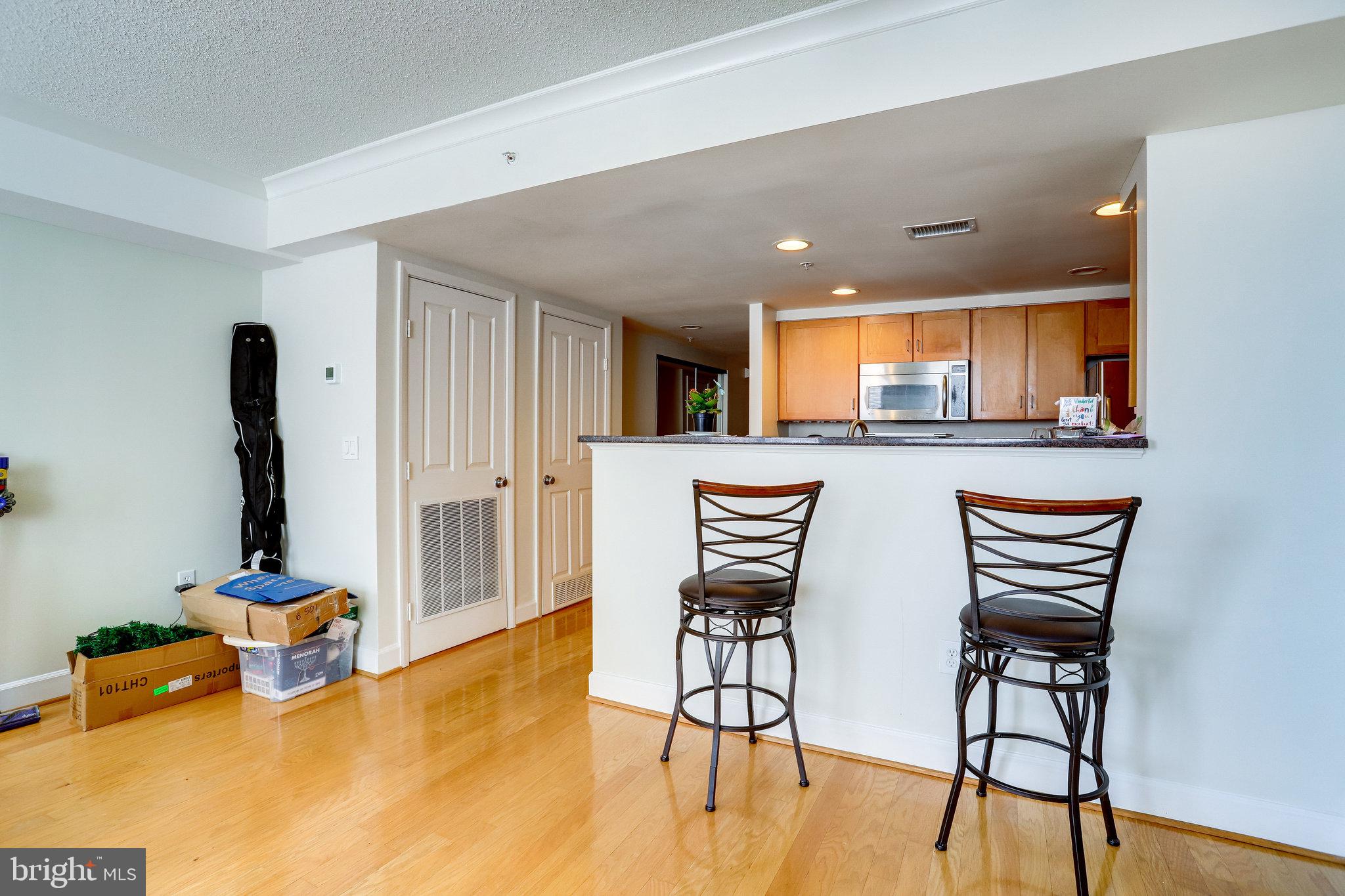 1205 N GARFIELD STREET 501