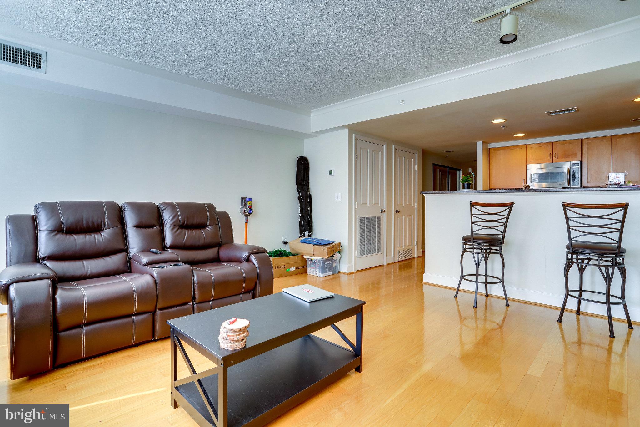 1205 N GARFIELD STREET 501