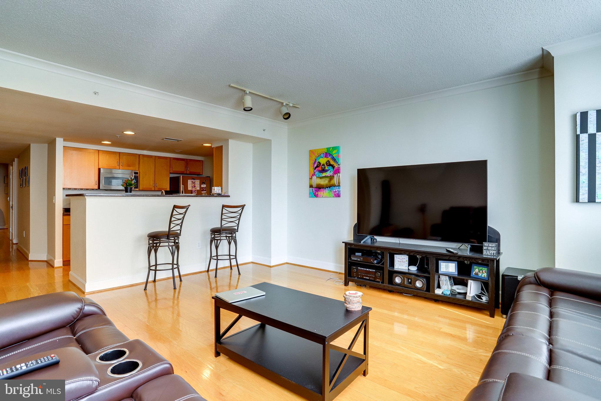 1205 N GARFIELD STREET 501