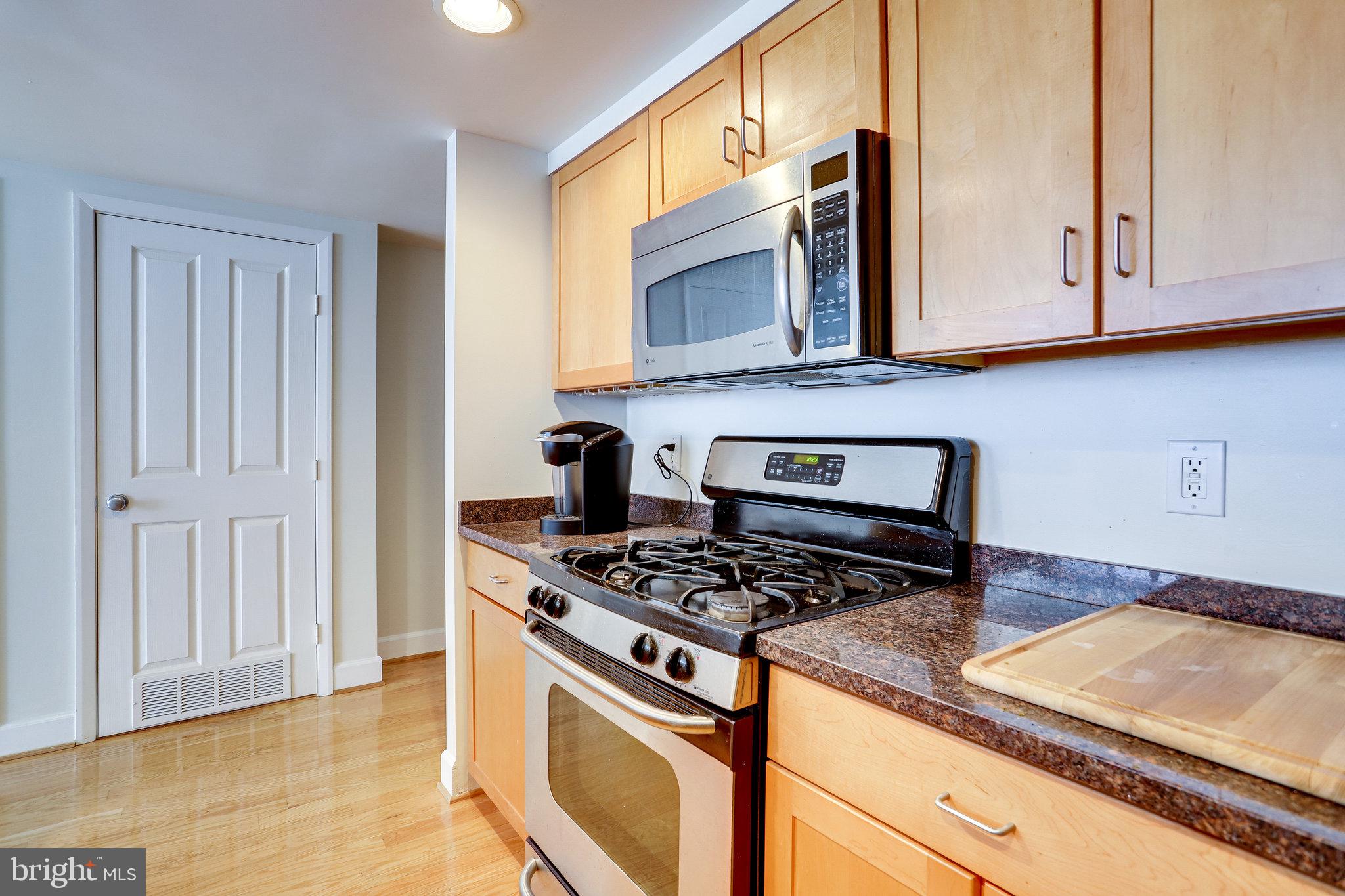 1205 N GARFIELD STREET 501