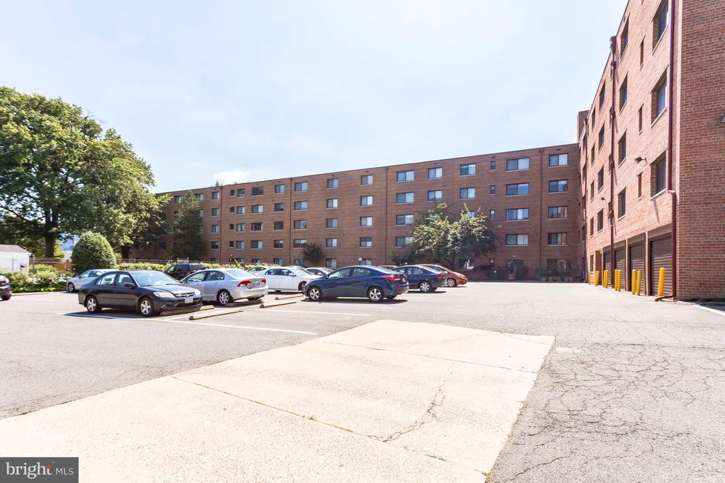 3515 WASHINGTON BOULEVARD 207
