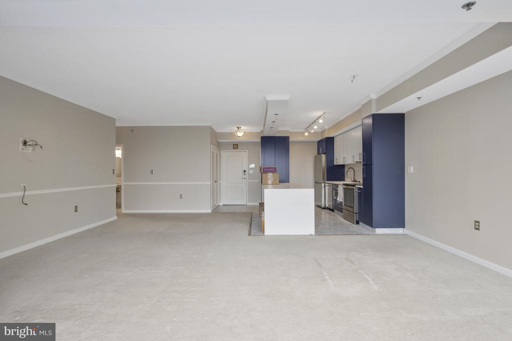 1211 S EADS STREET 1704