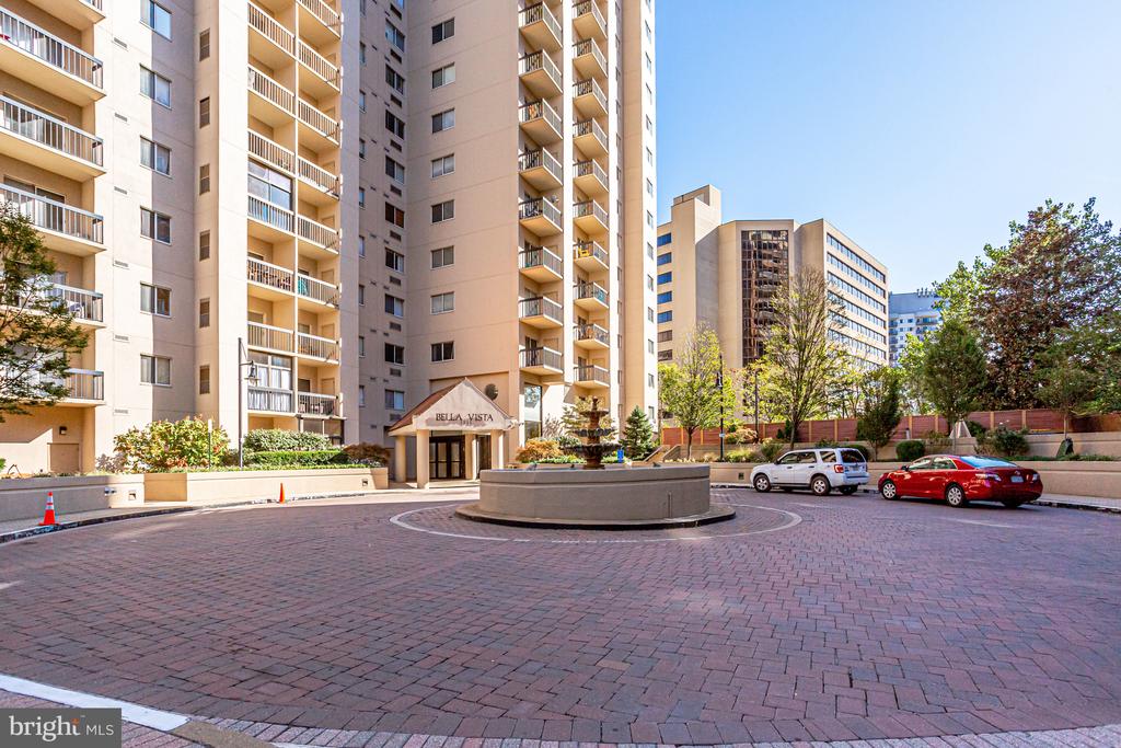 1211 S EADS STREET 1704