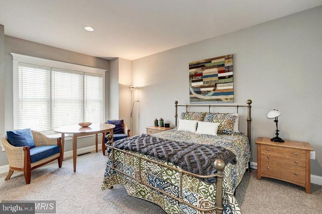 812 21ST STREET S