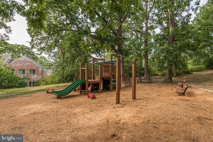 1643 PRESTON ROAD